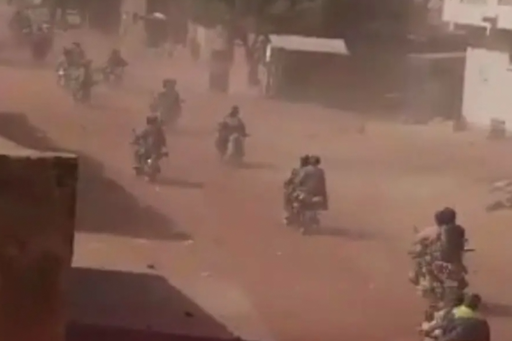 شەڕو ئاڵۆزیی